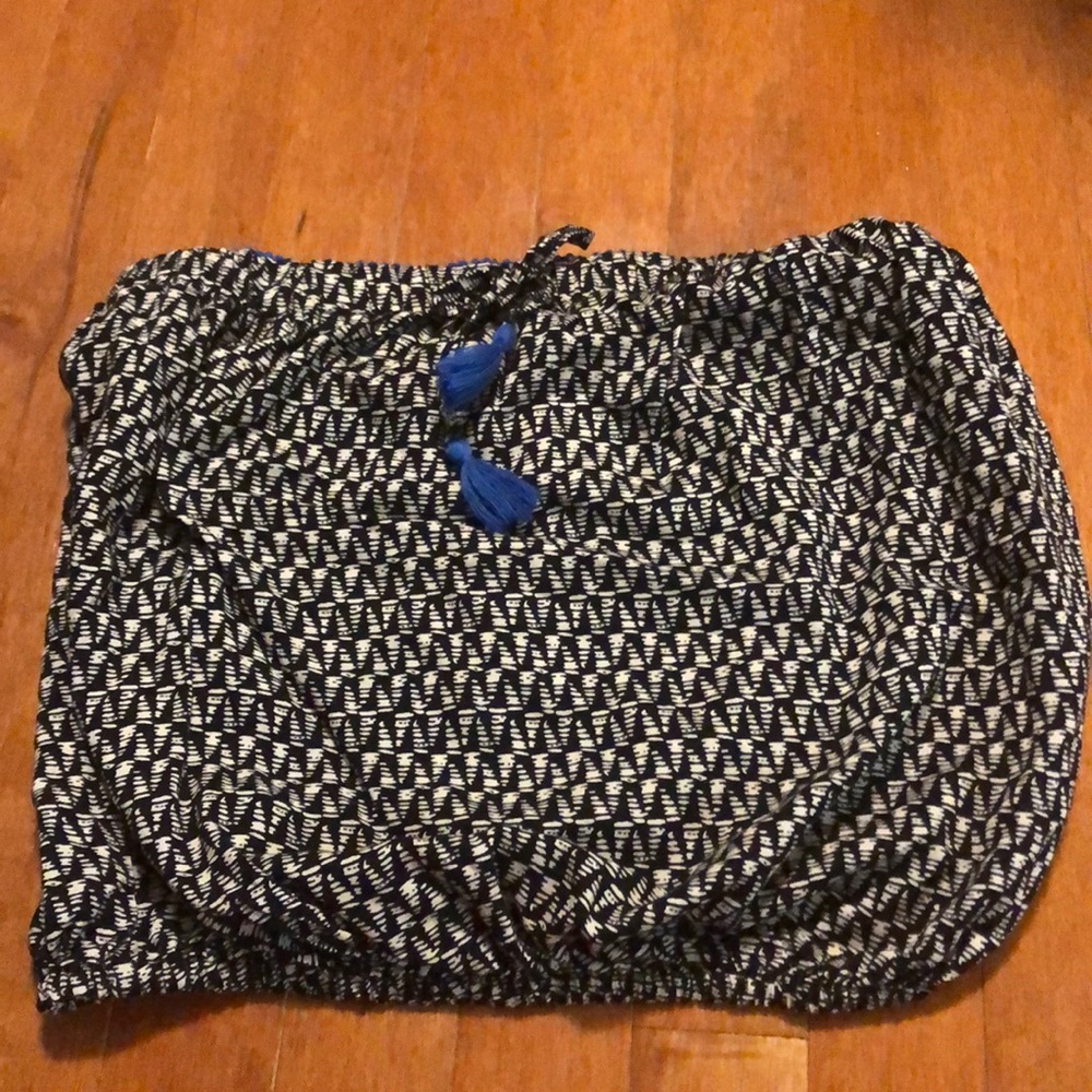 Black and white tube top